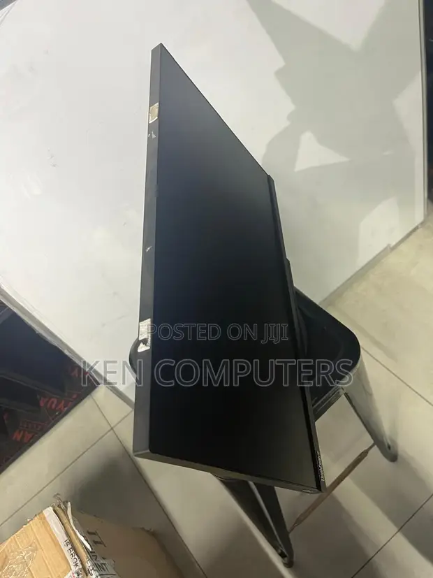 Lenovo ThinkCentre Tiny-in-One 24" Monitor - 1