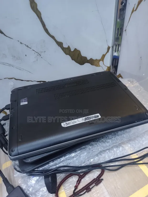 Laptop HP EliteBook 840 G2 - Intel Core i5, 8GB RAM, 500GB HDD - 1
