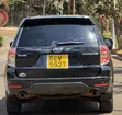 Subaru Forester 2012 Nyeusi - 3