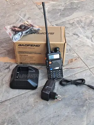 Baofeng UV-5R Portable Walkie Talkie with Rechargeable Battery