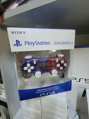 Customized PlayStation 4 (PS4) Controller