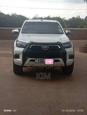 Toyota Hilux 2016 Nyeupe