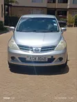 Nissan Tiida 2013 Nyeupe - 1
