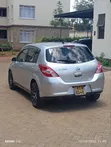 Nissan Tiida 2013 Nyeupe - 2
