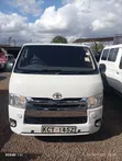 Toyota HiAce 2012 - 3