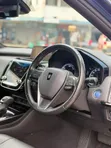 Toyota Crown 2019 Blue - 2