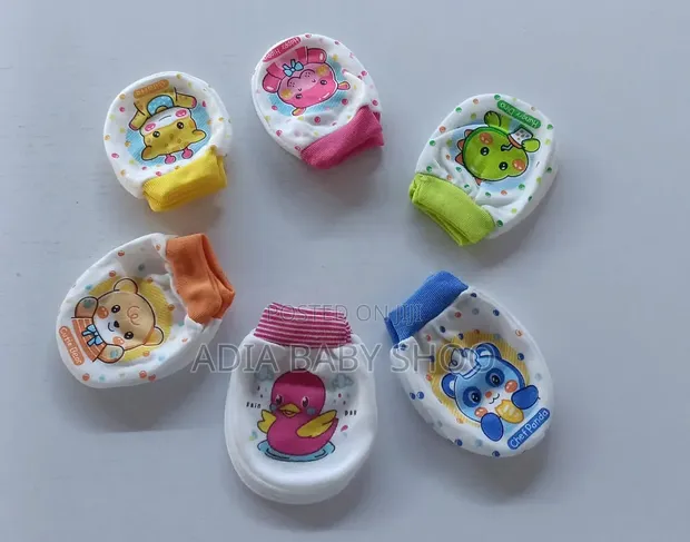 Cute Baby Mittens for Newborn - Soft & Colourful - 1