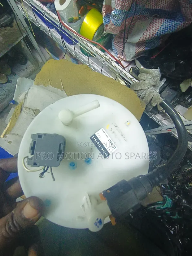 Honda N-WGN/N-BOX/N-ONE Fuel Pump Assembly (Used) - 1