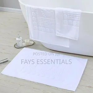 White 100% Cotton Bath Mat