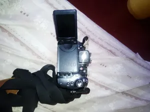 Kamera ya Canon S5 Iliyotumika