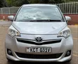 Toyota Ractis 2012 Nyeupe - 1
