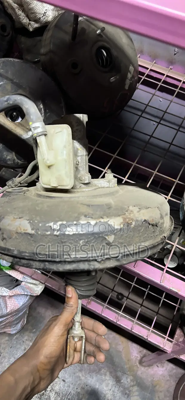 Brake Booster ya Toyota Vellfire - 1