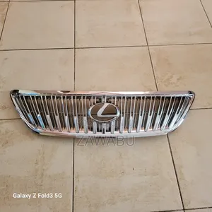 Lexus RX 330 Front Grille