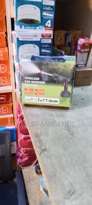 Cordless Water Spray Gun na Betri 2