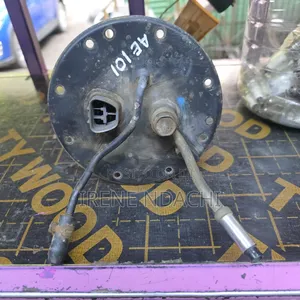 Pampu ya Mafuta ya Toyota Starlet/Raum (Iliyotumika)