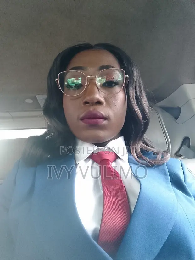 Maombi ya CV ya Hoteli - Ivy - 1