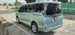 Toyota Voxy X 2WD 7-Seater 2017 Kijani - 4