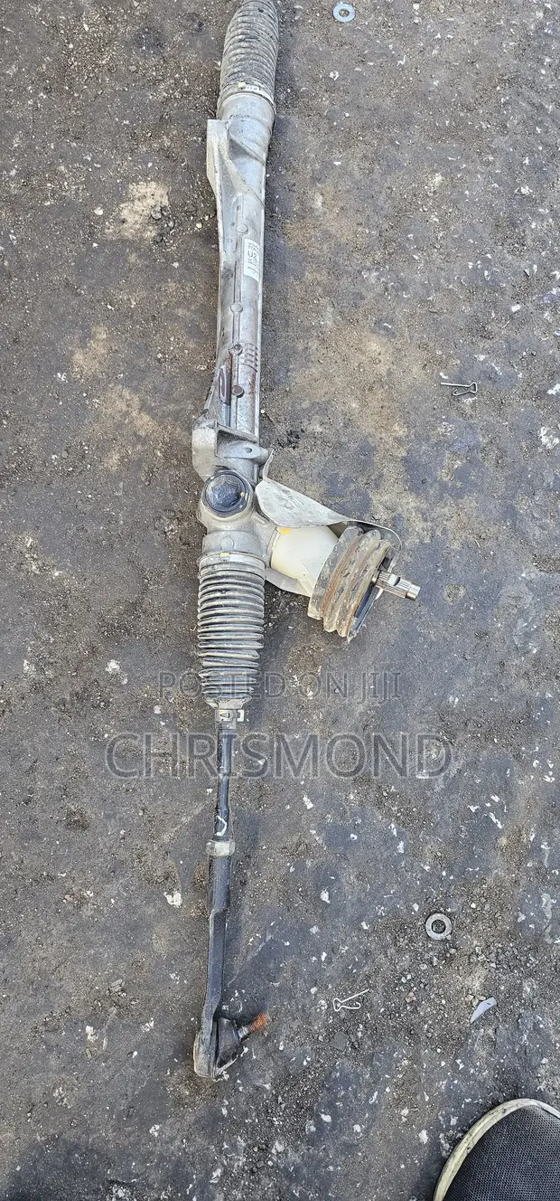 Nissan Serena Steering Rack (Iliyo tumika) - 1