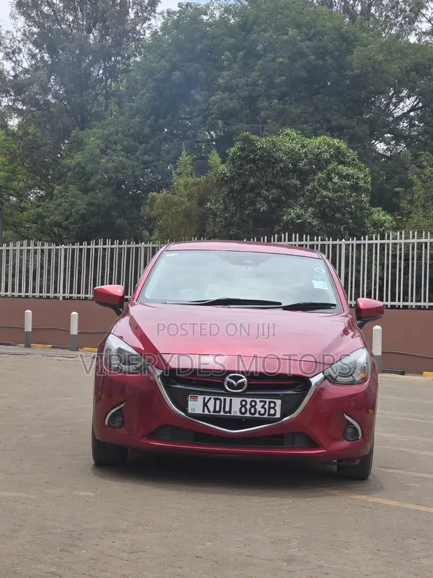 Mazda Demio 2018 - 1