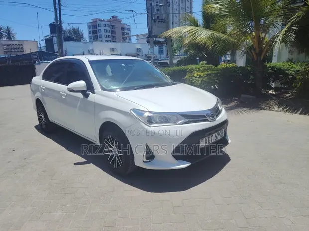 Toyota Axio 1.5 G 2WD 2019 White - 1