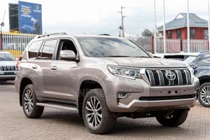 Toyota Land Cruiser Prado 2.8 VXL 2022 Gold