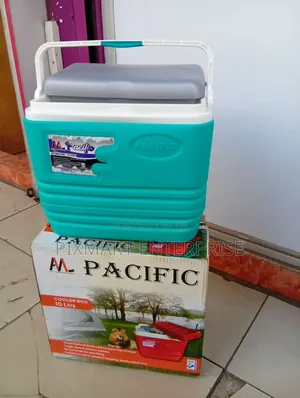 Pacific 10L Food & Drinks Cooler Box