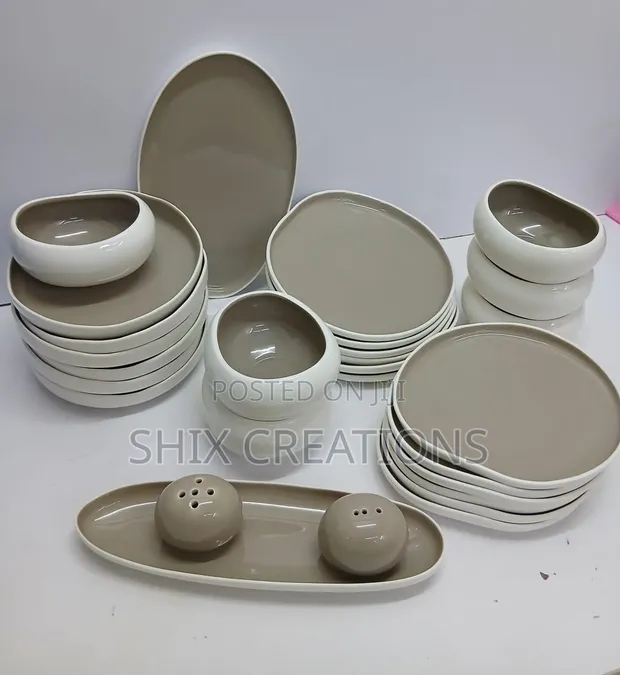 European Elegant Double Glaze Porcelain Dinner Set 28 Pcs - 1