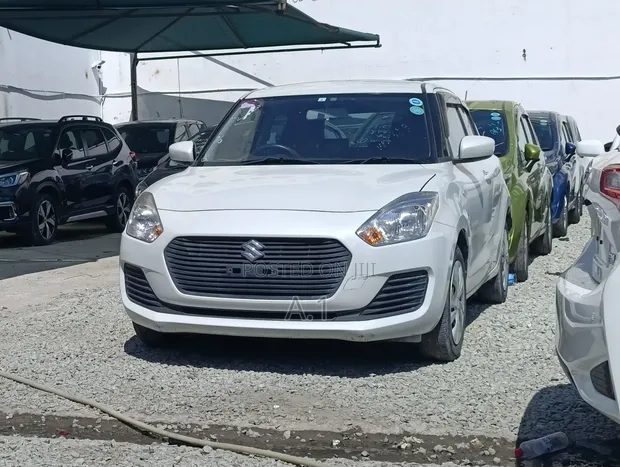 Suzuki Swift 2019 Pearl - 1