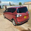 Toyota Sienta 1.5 FWD (6-seater) 2017 Red - 3