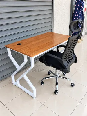 Modern Black Mesh Office Chair with Wooden Desk