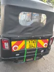 Piaggio 2025 Nyeusi Tatu-Wheeler - 2