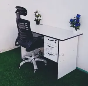 Boss Office Products Home Office Desk