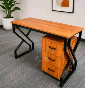 Boss Office Products Comfort Office Desk