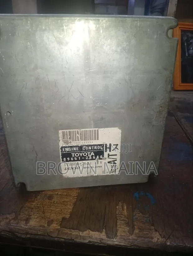 Toyota Engine Control Unit (ECU) kwa 1KZ-TE HiAce - 1