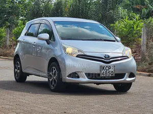Toyota Ractis 1.5 FWD 2011