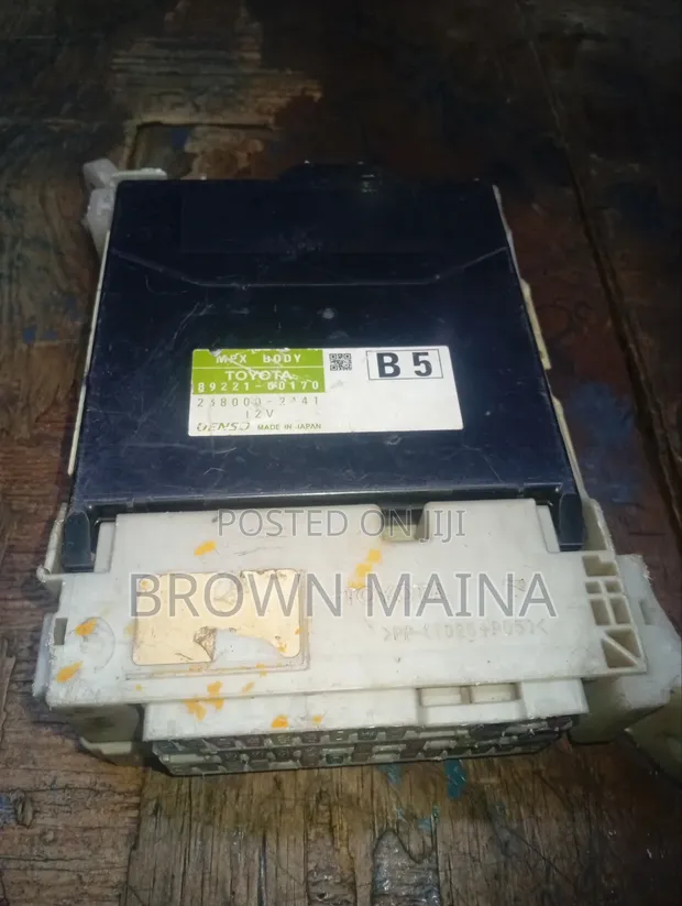 Toyota Dash Fuse Box Assembly - Ex-Japan - 1
