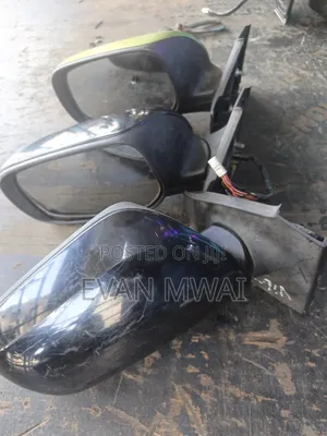 Kioo cha Ndani cha Toyota Vitz 2005 (Bila Indicator)