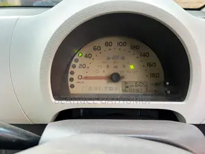Toyota Passo 1.0 FWD 2013 Pink