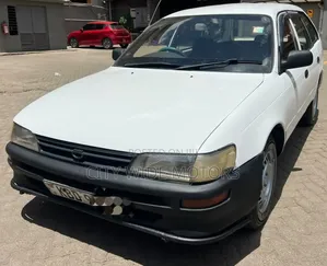 Toyota Corolla 2002 DX - Nyeupe