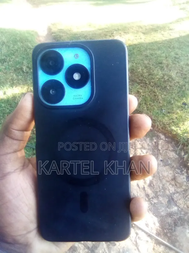 Itel A70 128GB Blue (Used, Cracked Screen) - 1