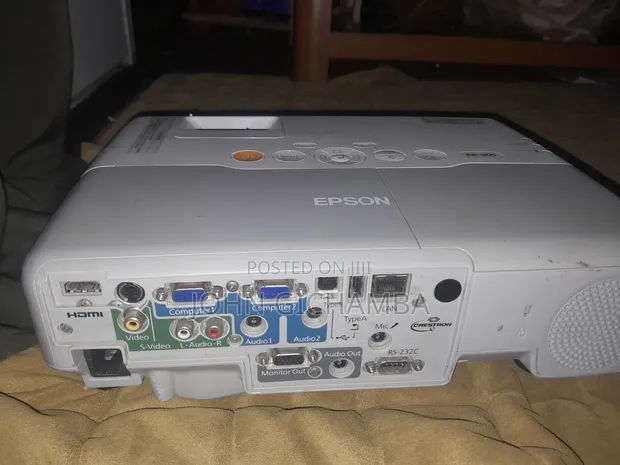 Epson EB-905 Projector - 1