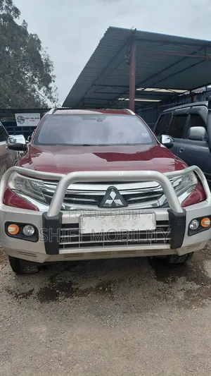 Mitsubishi Pajero Sport 2017 Red