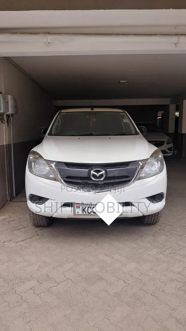 Mazda BT-50 2016 Nyeupe - 1