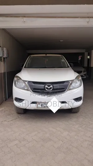 Mazda BT-50 2016 Nyeupe