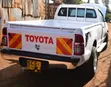 Toyota Hilux 2011 Nyeupe - 2