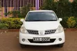 Nissan Tiida 2011 Nyeupe - 2