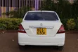 Nissan Tiida 2011 Nyeupe - 5
