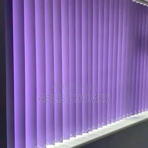 Zebra Blinds kwa Ofisi na Jikoni