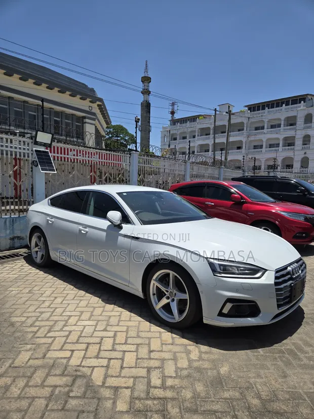 Audi A5 2018 Nyeupe - 1