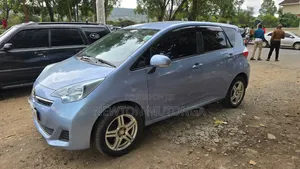 Toyota Ractis 1.5 FWD 2013 Bluu